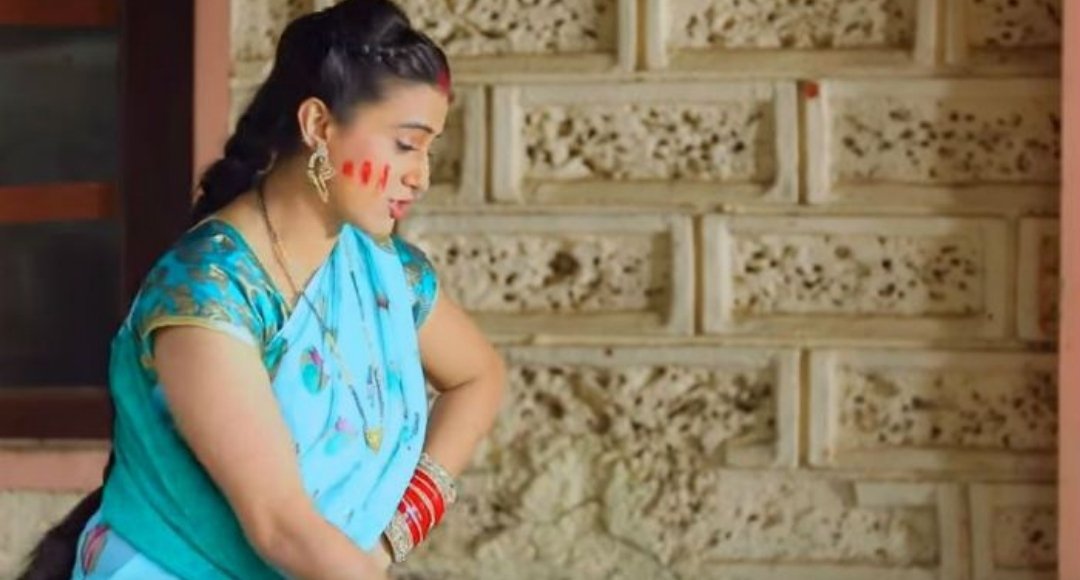 Akshara Singh’s New Song is the Soundtrack of Holi 2025 Don’t Miss It