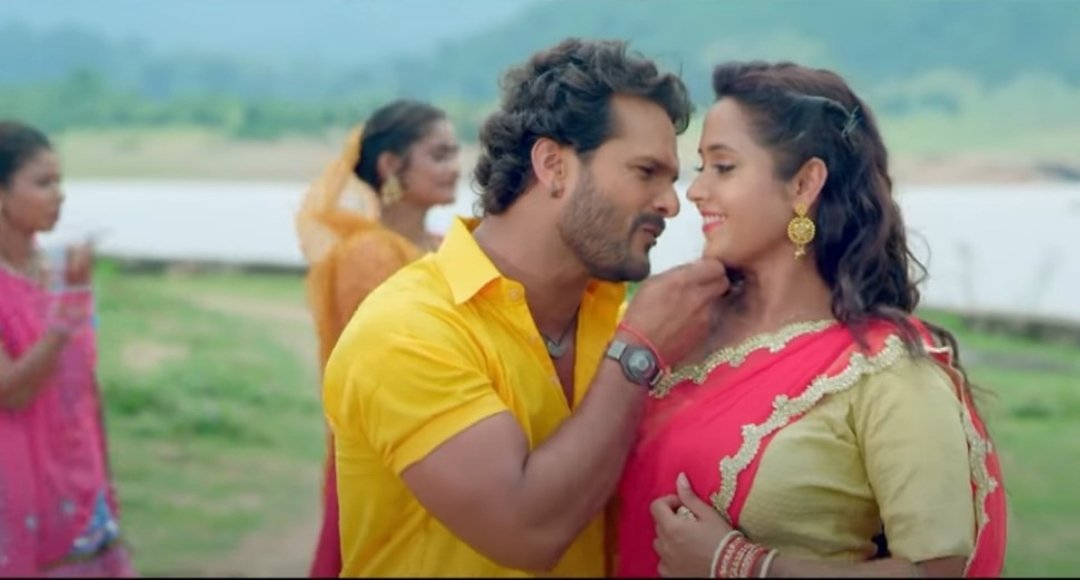 Khesari Lal Yadav and Kajal Raghwani's New Bhojpuri Song "Na Diya Chumma" Takes Over YouTube