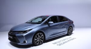 Toyota Hybrid Boom Turns Into a Waiting Game What’s Causing the Delays
