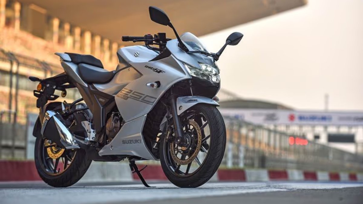 Suzuki Gixxer SF