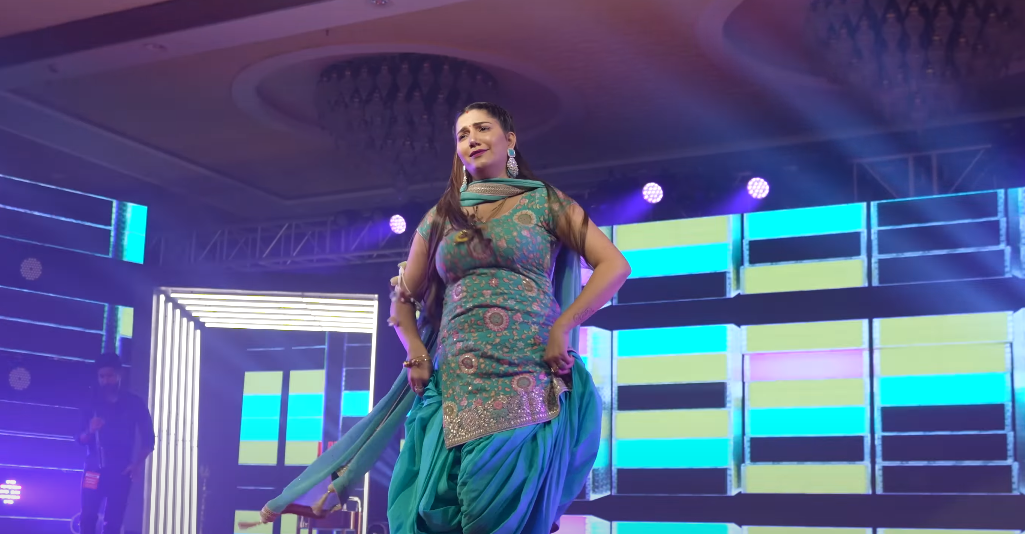Haryanvi Song: Sapna Choudhary Electrifying Dance in Nashile Nain Sets the Stage on Fire