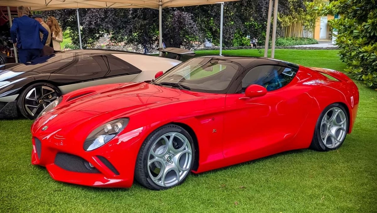 Alfa Romeo 8C