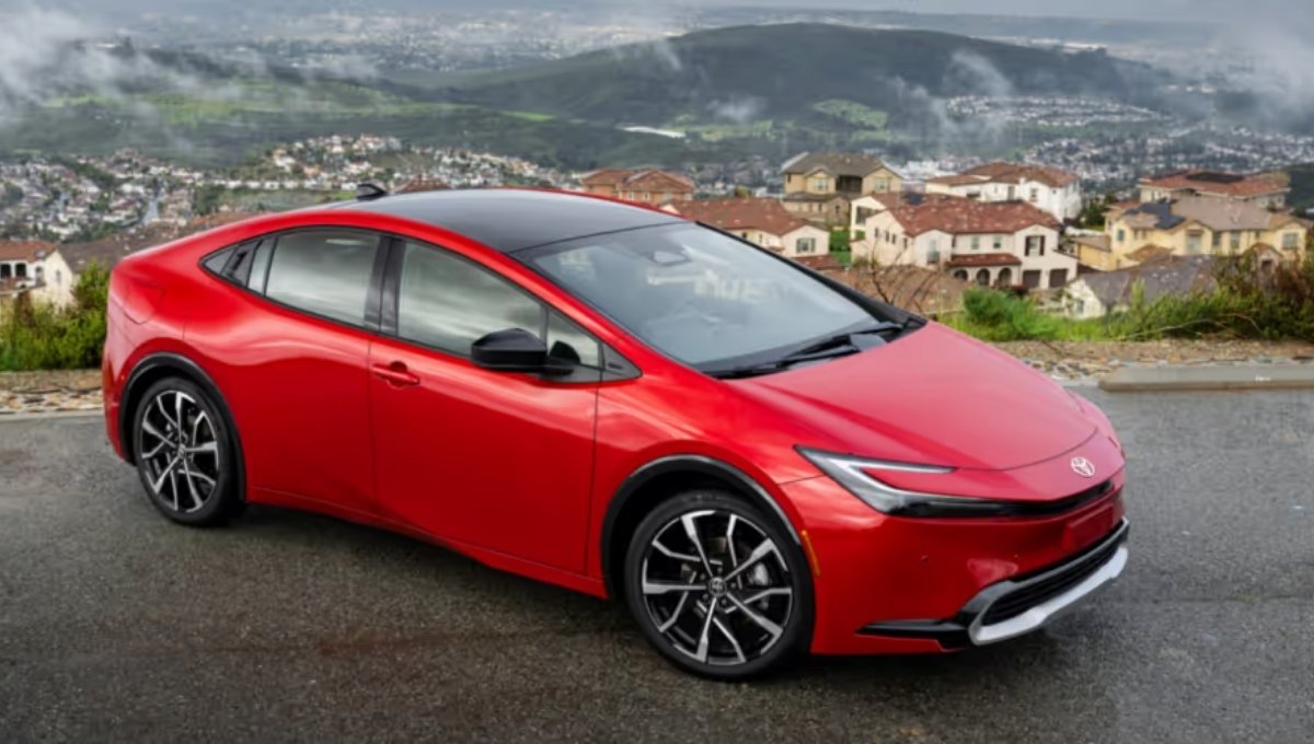 Toyota Prius PHEV