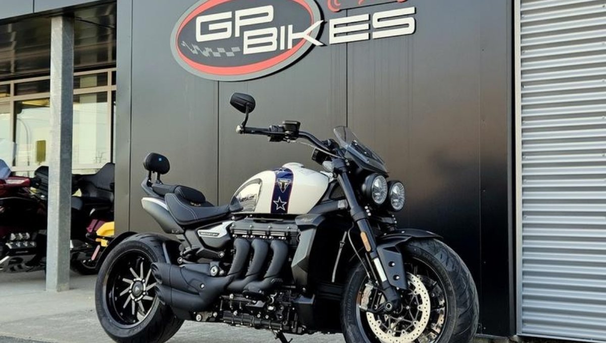 Triumph Rocket 3