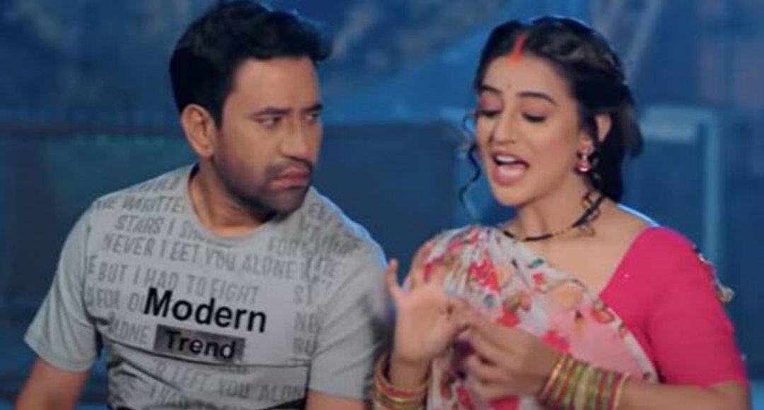 Nirahua और Akshara Singh का धमाकेदार गाना Battery Full Ba यूट्यूब पर मचा रहा है तहलका