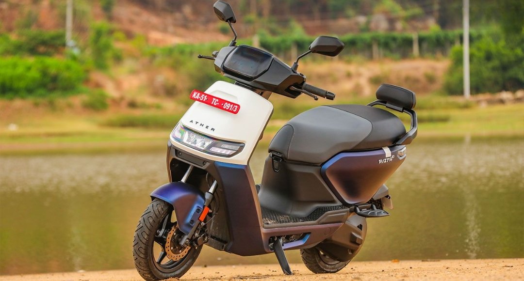 Ather Rizta 2025