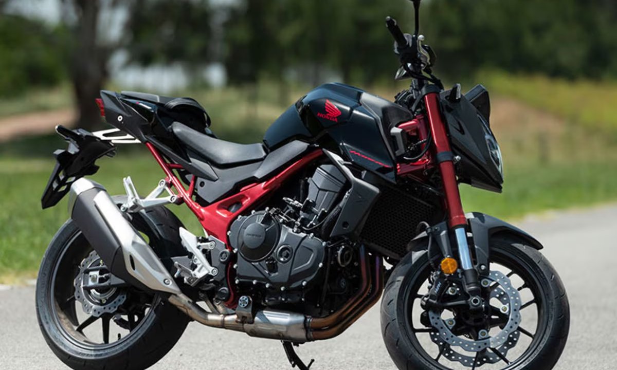 Honda CB750 Hornet: दमदार इंजन और शानदार परफॉर्मेंस वाली स्ट्रीटफाइटर बाइक