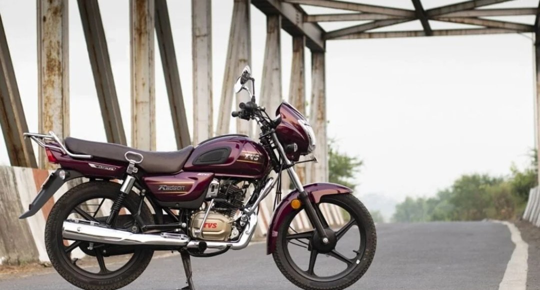 70KM की जबरदस्त माइलेज वाली TVS Radeon 2025 स्टाइल परफॉर्मेंस और किफायती कीमत में बेस्ट