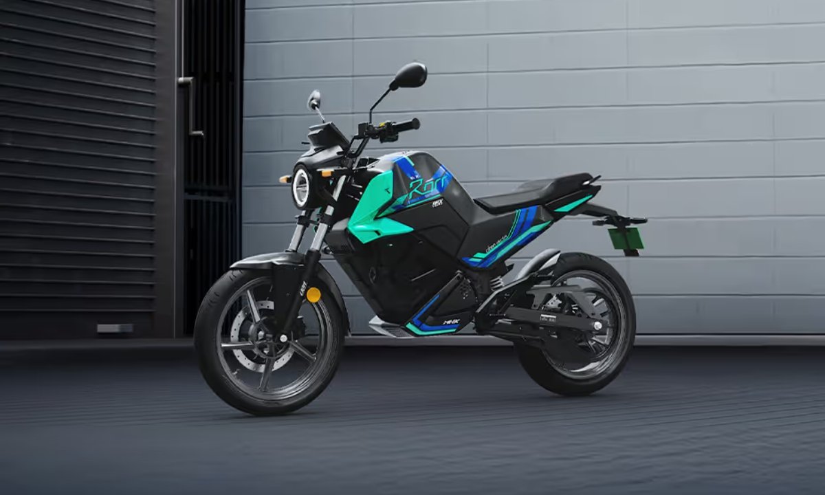 ,Oben Rorr EZ110KM की दमदार रेंज और 95KM टॉप स्पीड वाली स्मार्ट इलेक्ट्रिक स्पोर्ट्स बाइक