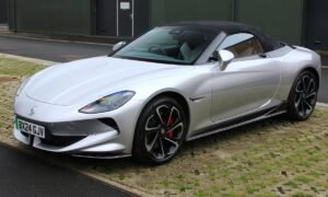 MG Cyberster, इलेक्ट्रिक स्पीड और लक्ज़री का अनोखा संगम