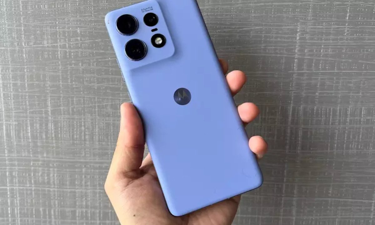 Amazon पर धमाका, Motorola Edge 50 Pro 5G अब भारी छूट के साथ