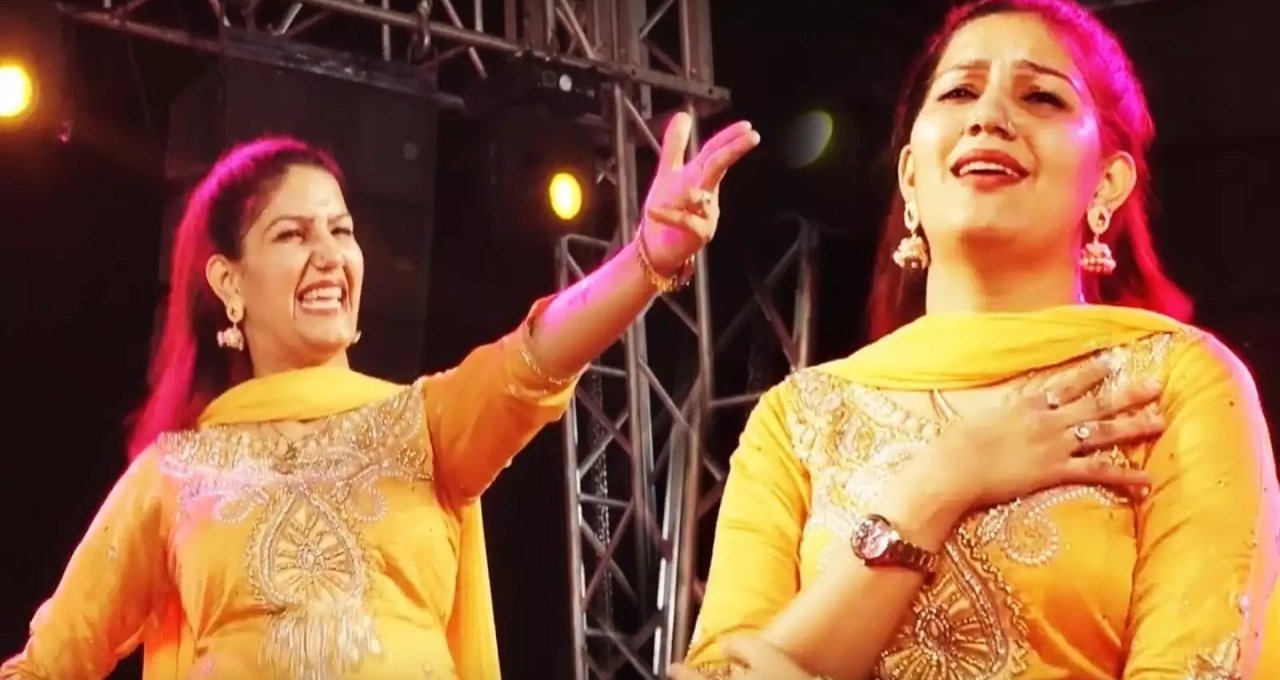 Sapna Choudhary के ‘पानी छलके’ डांस ने मचाया धमाल, 101 मिलियन से ज्यादा व्यूज से साबित हुई डांसिंग क्वीन!