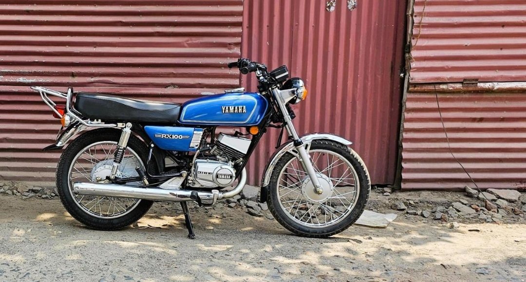 Yamaha RX 100 लीजेंडरी लोगों के लिए नई जान नए फीचर्स के साथ वापसी