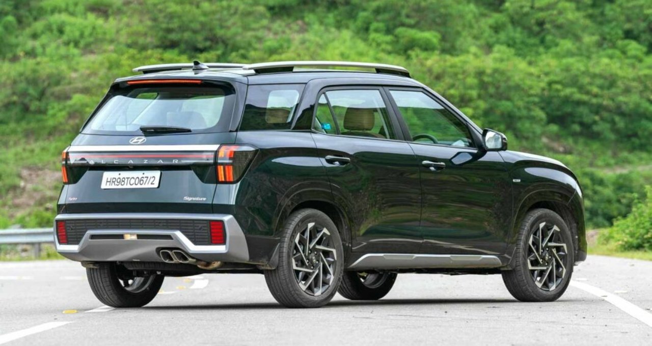 Hyundai Alcazar, प्रीमियम फीचर्स और दमदार परफॉर्मेंस वाली SUV