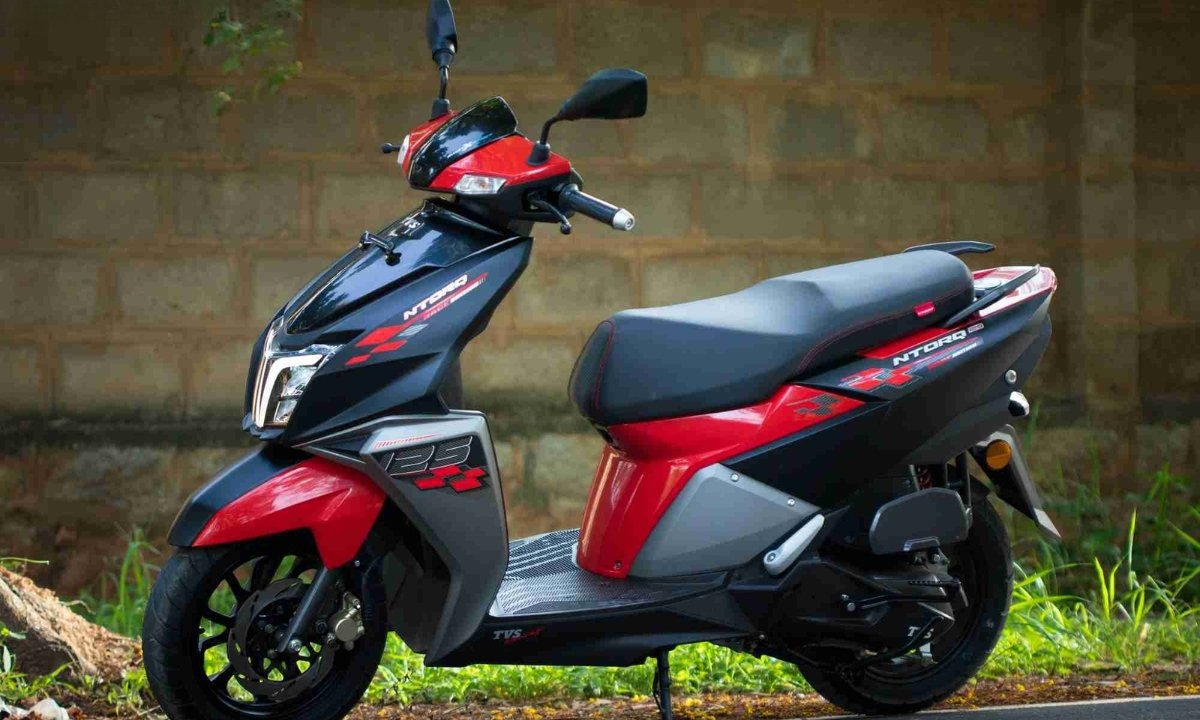TVS NTORQ 125, यूथ की पहली पसंद, दमदार परफॉर्मेंस और स्टाइलिश लुक्स