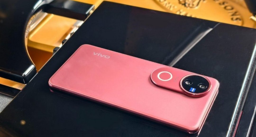 Vivo V50 स्टाइल पावर और परफॉर्मेंस का परफेक्ट कॉम्बिनेशन