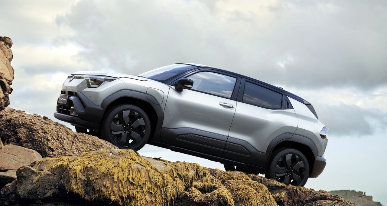 500KM रेंज के साथ Tata Punch EV को टक्कर देने आ रही है Maruti E Vitara Electric Car