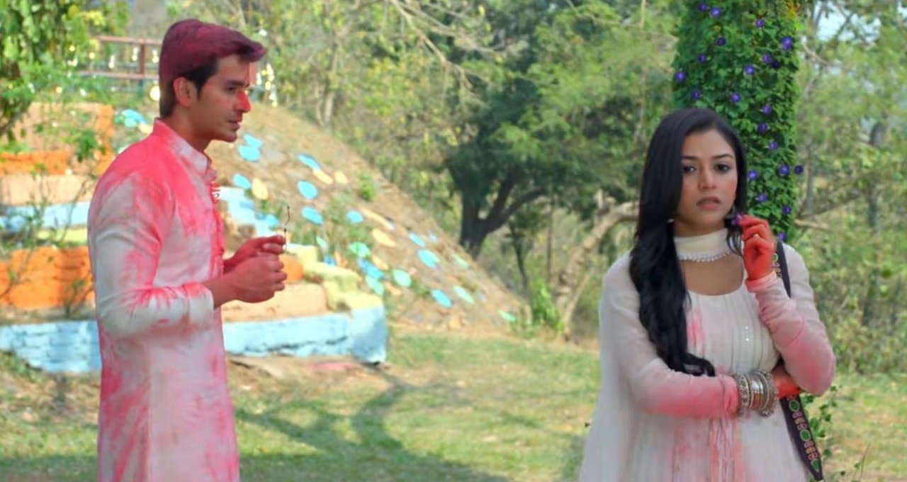 Ghum Hain Kisikey Pyaar Meiin क्या नील और तेजस्विनी का प्यार जीत पाएगा परिवार की नाराजगी