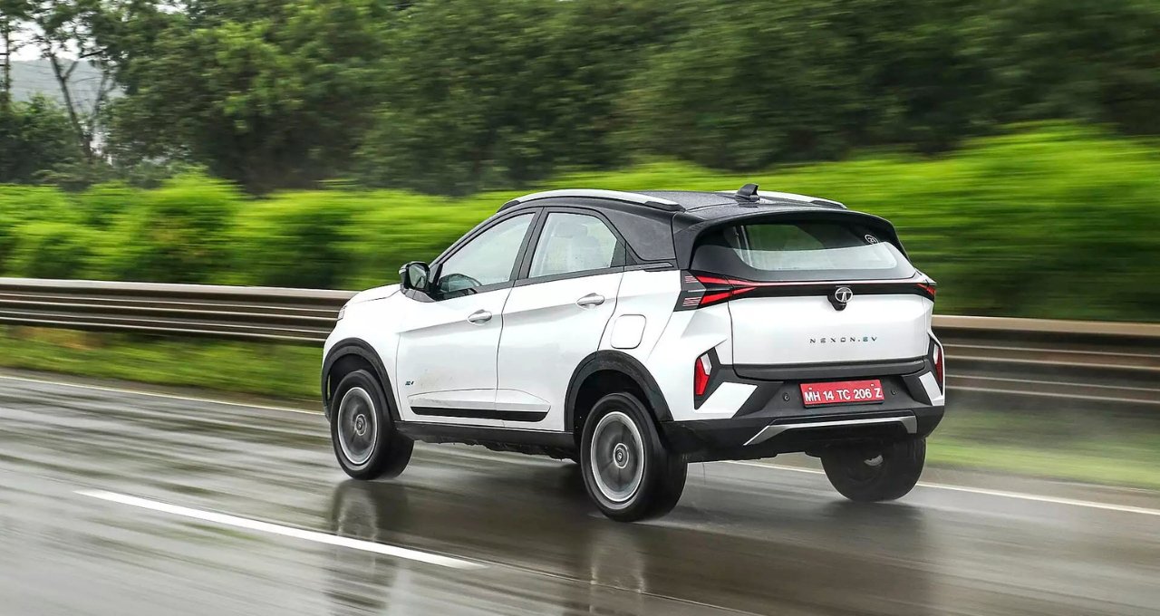 Tata Nexon खरीदने से पहले जानें फीचर्स, माइलेज और कीमत 