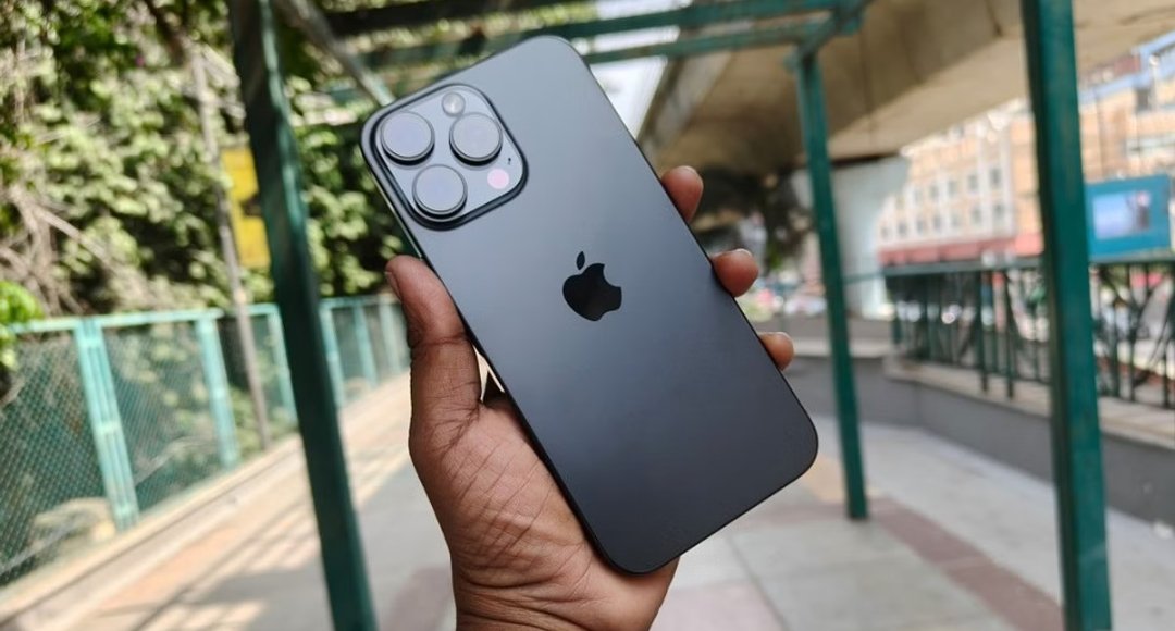 iPhone 16 Pro Max लग्ज़री ताकत और टेक्नोलॉजी का बेजोड़ मेल