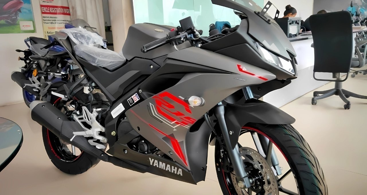Yamaha R15 V4: स्टाइल पॉवर और भरोसे का बेहतरीन संगम