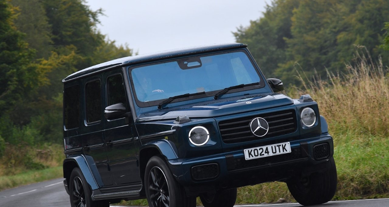 Mercedes Benz G-Wagon रॉयल्टी की सवारी, जो हर रास्ते पर छोड़ती है अपना असर
