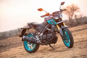 Yamaha MT 15 V2: दिलों को धड़काने वाली दमदार स्ट्रीट बाइक का नया अंदाज़