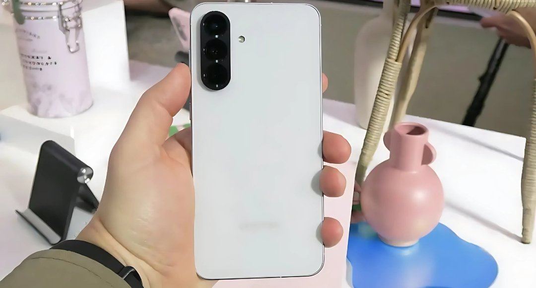 Samsung Galaxy A56: 50MP का जलवा और 5000mAh का दम स्टाइल और पावर दोनों साथ