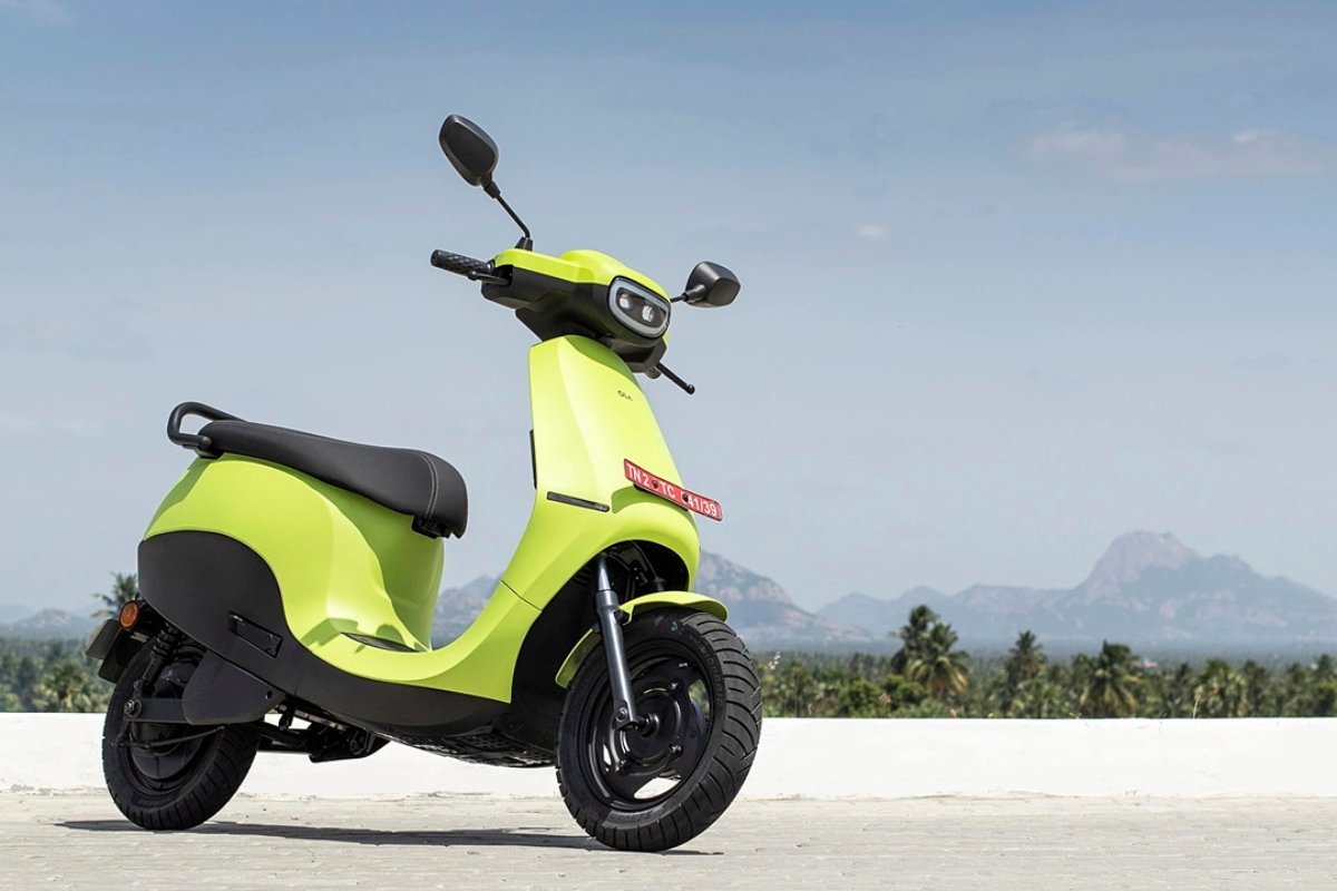 OLA S1 Air: अब हर घर में होगी इलेक्ट्रिक स्कूटर की एंट्री