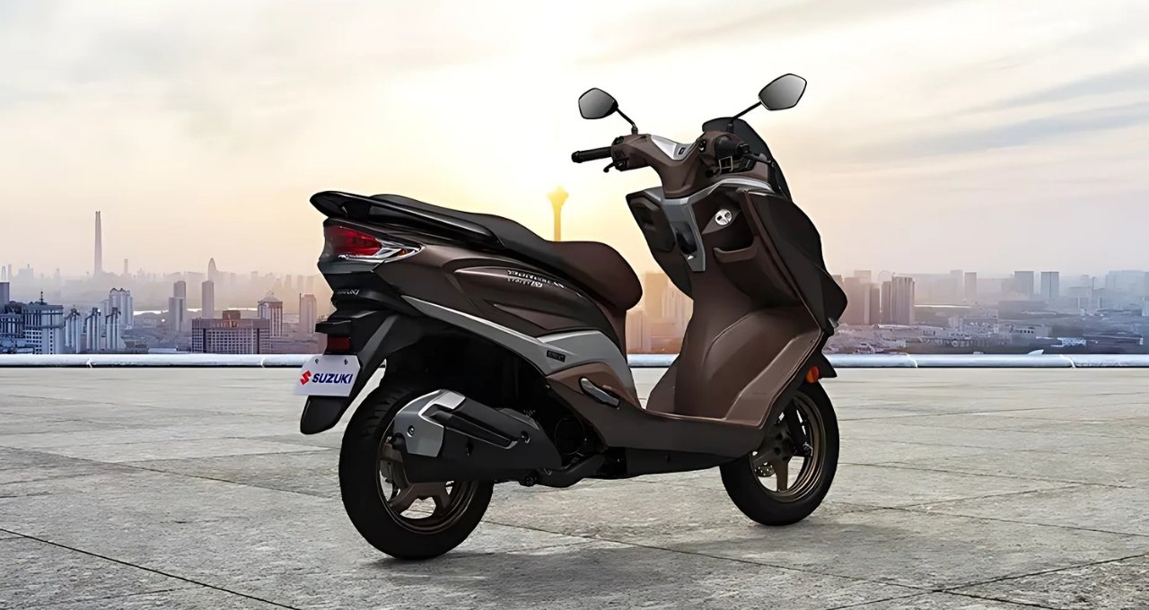 50 kmpl माइलेज वाली Suzuki Burgman Street 125 EX देगी VIP राइड का मज़ा