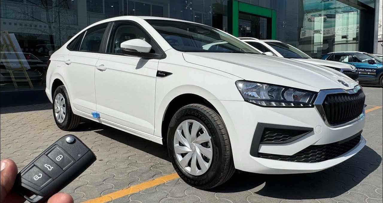 ₹10.34 लाख की कीमत में Skoda Slavia लॉन्च, फैमिली के लिए सेफ और स्टाइलिश चॉइस
