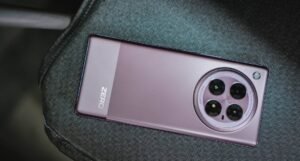 Infinix Zero 40 स्टाइल स्पीड और पावर से भरपूर एक परफेक्ट स्मार्टफोन