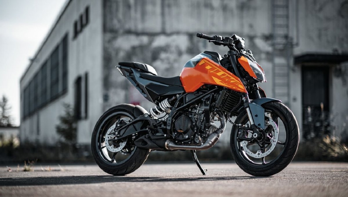 ₹2.29 लाख में धमाका KTM 250 Duke 2025 में मिलेगा Ride-by-Wire, Quick Shifter और दमदार लुक