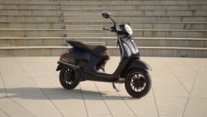 153KM तक की रेंज और हाईटेक TFT स्क्रीन Bajaj Chetak 3501 वेरिएंट में मिल रहा है सब कुछ सिर्फ ₹1.34 लाख में