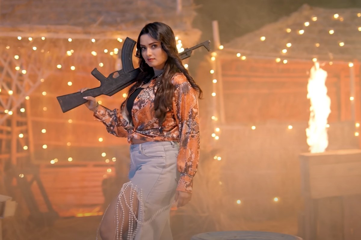 Bhojpuri Song: Rangbazai एक खूबसूरत भोजपुरी गीत जो दिल छू जाता है