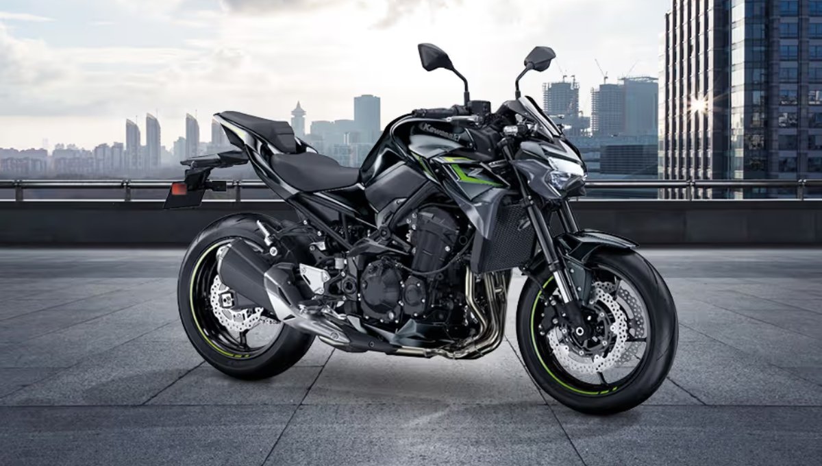Kawasaki Z900: जब रफ्तार, रॉयल लुक और टेक्नोलॉजी मिलते हैं एक सुपरबाइक में, कीमत ₹9,29,000