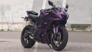 ₹9 लाख की Yamaha R7 बनी राइडर्स की पहली पसंद, जानिए इसकी दमदार खूबियां और माइलेज