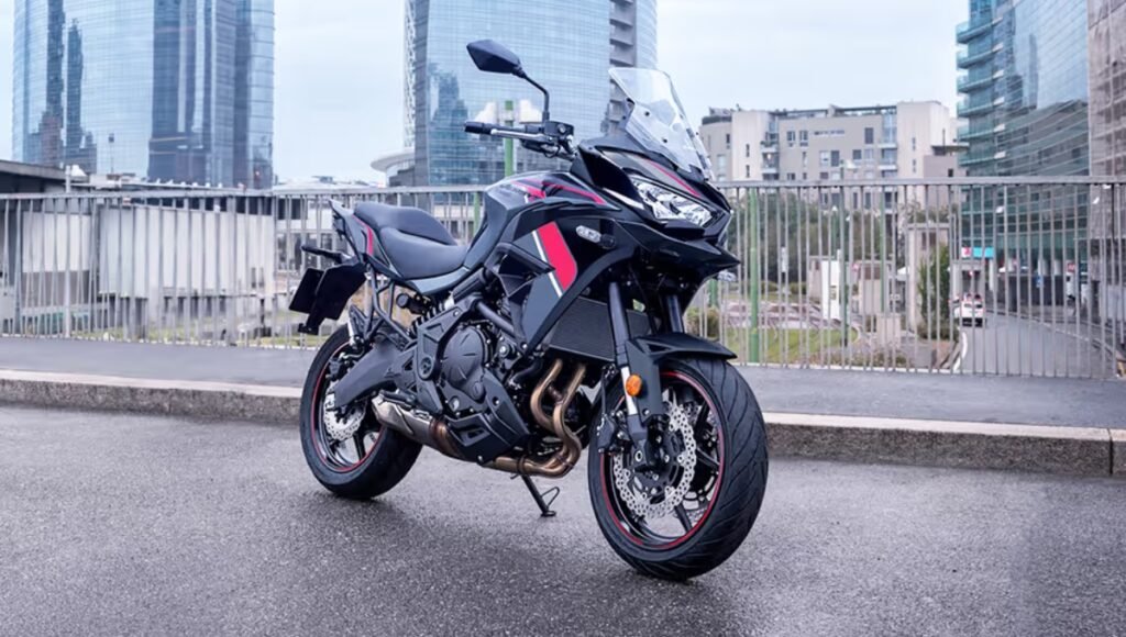 Kawasaki Versys 650: जब हर सफर बने यादगार, कीमत ₹7.77 लाख में मिले एडवेंचर का मज़ा