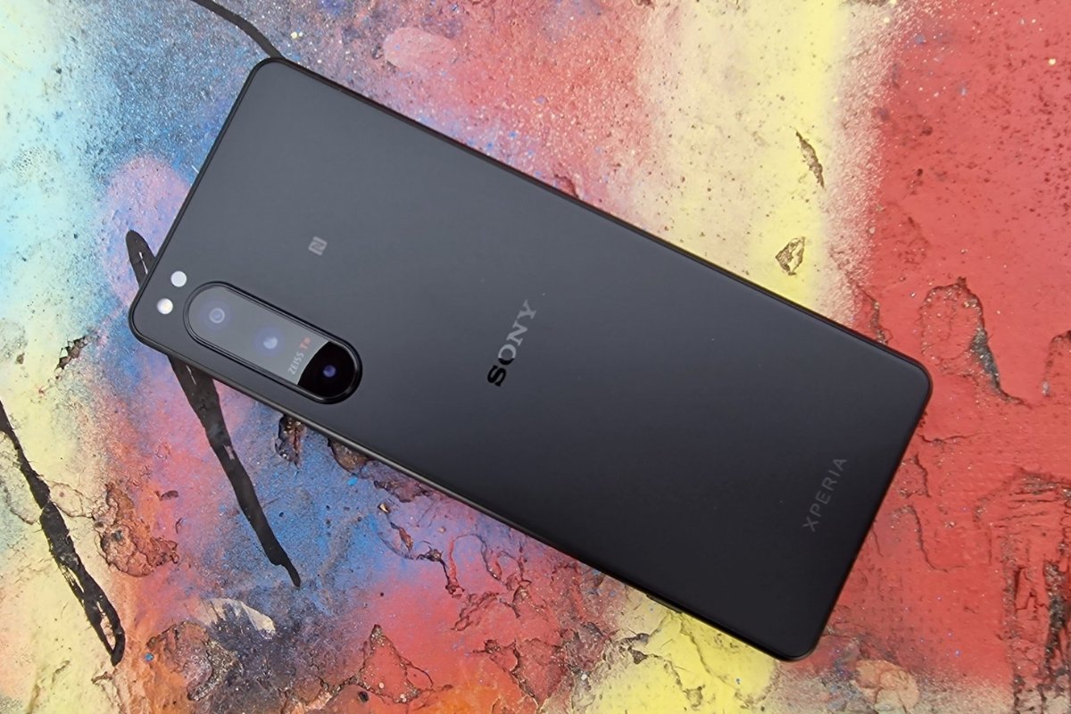 Sony Xperia 5 IV: प्रीमियम लुक और दमदार परफॉर्मेंस का अनोखा मेल