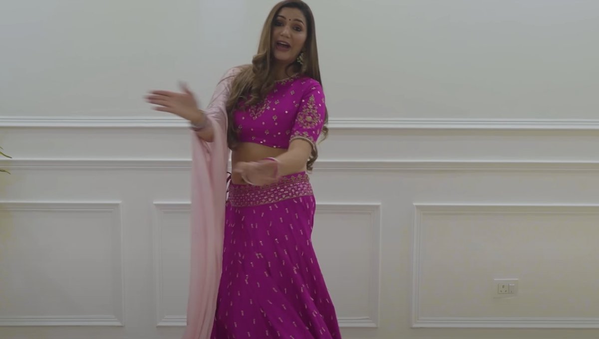 Haryanvi Song: Sapna Choudhary का 'जले' डांस परफॉर्मेंस जब दिलों में आग लगा गई हरियाणवी क्वीन