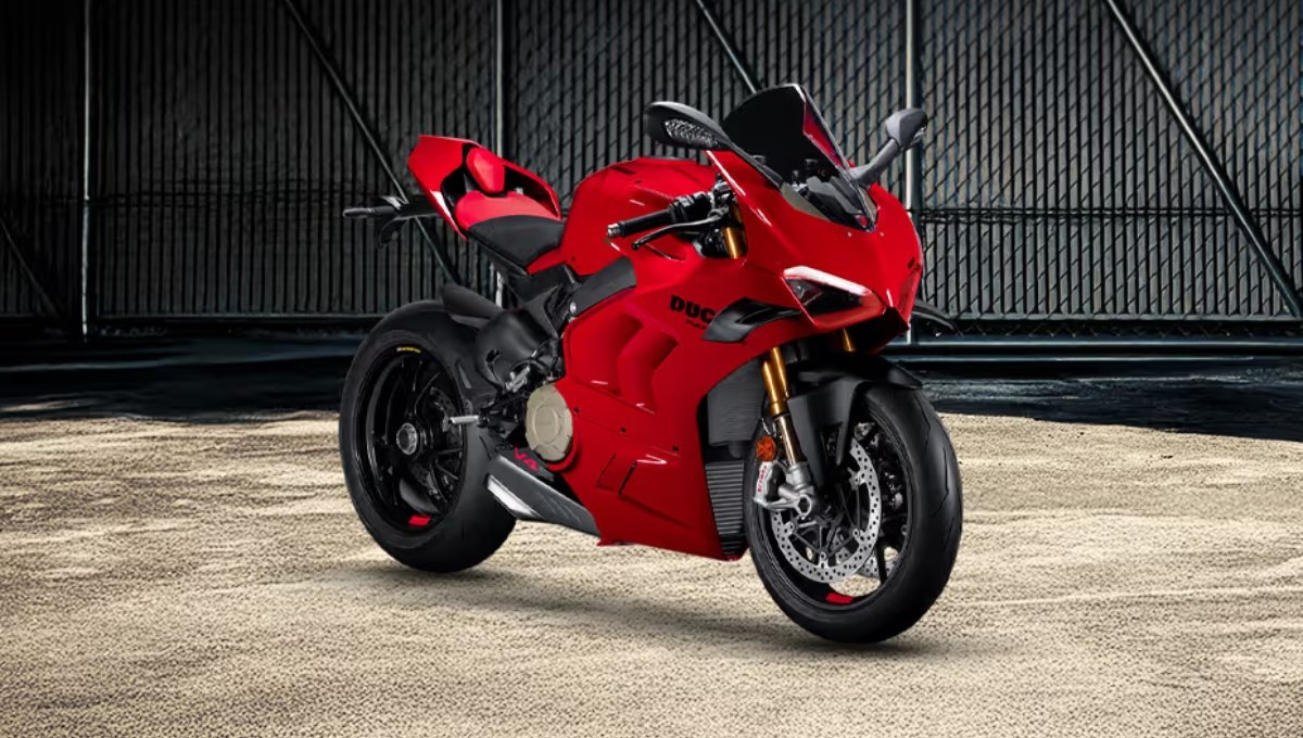  Ducati Panigale V4: ₹27.41 लाख की सुपरबाइक जो बनाए हर राइड को रेसट्रैक जैसा