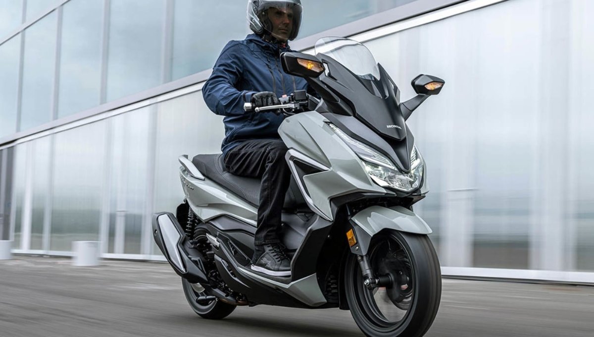 137 Kmph की रफ्तार और 30 Kmpl का माइलेज: Honda Forza 350 अब भारत की सड़कों पर