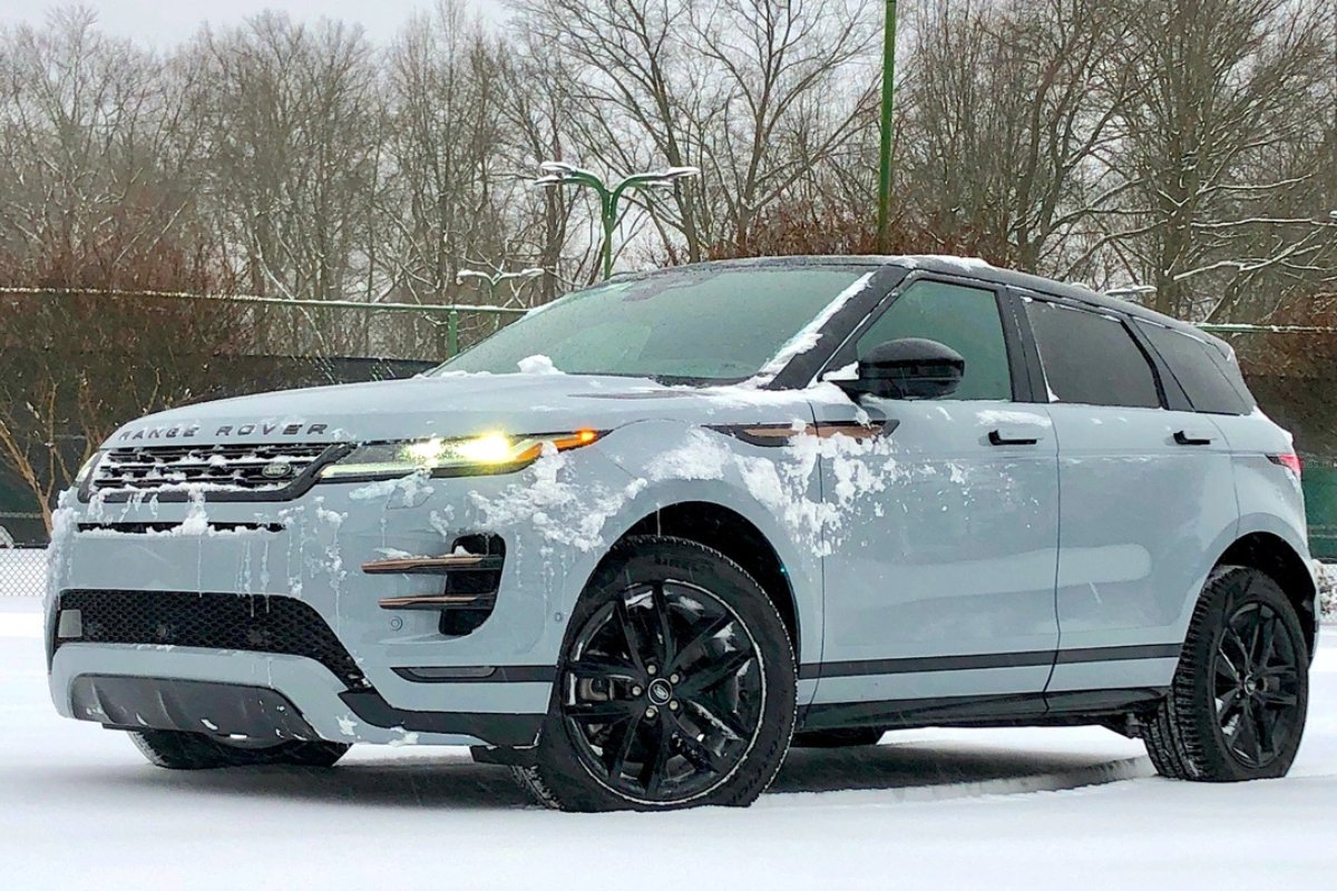 Range Rover Evoque: शाही सफर की शुरुआत यहीं से होती है