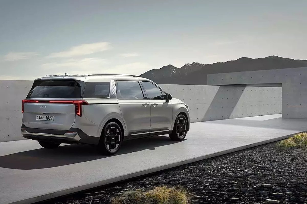 Kia Carnival: आपके सफर को बनाए और भी शानदार और आरामदायक