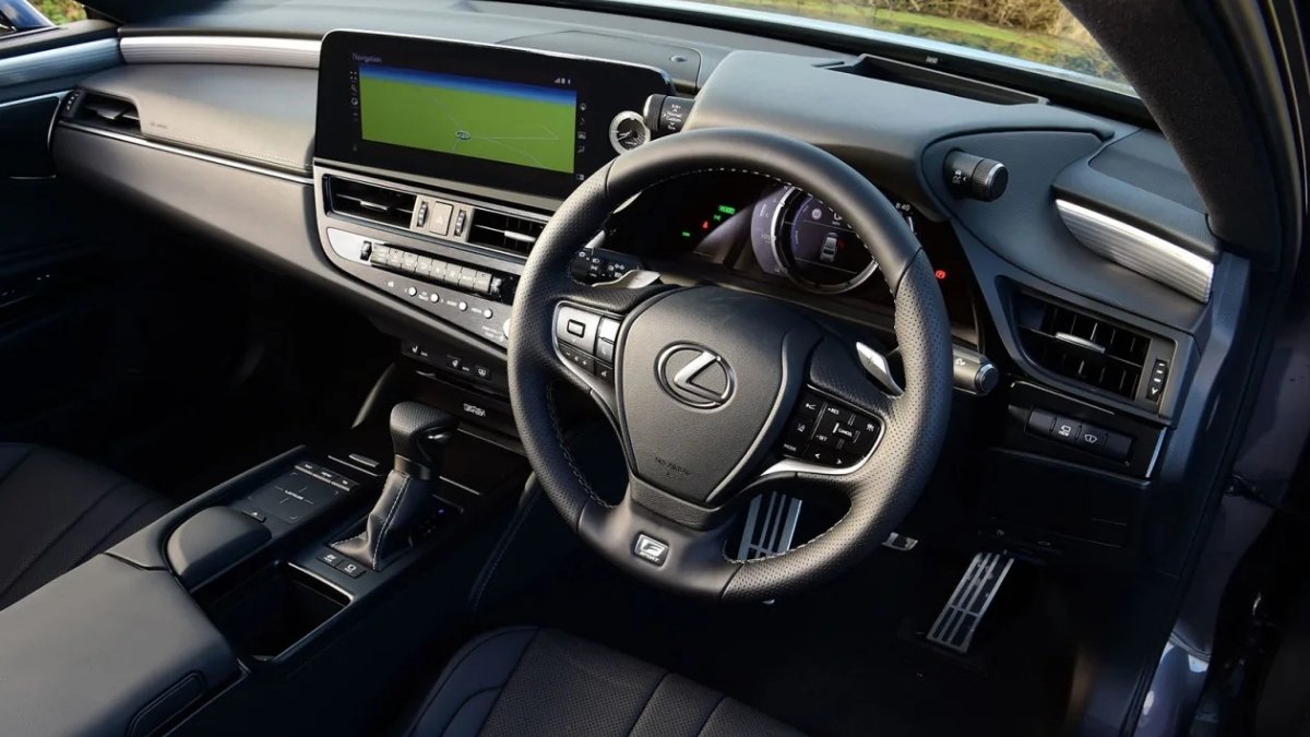 Lexus ES