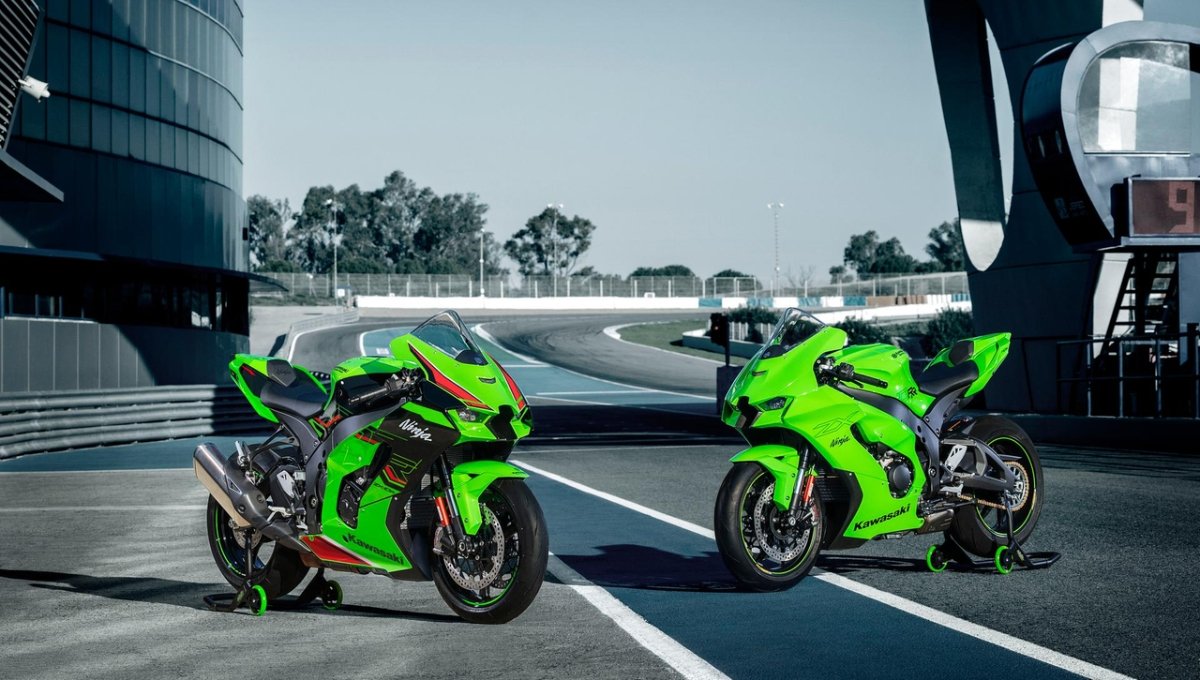 Kawasaki Ninja ZX-10R: स्पीड, स्टाइल और टेक्नोलॉजी का तूफानी संगम, कीमत ₹16,79,000*