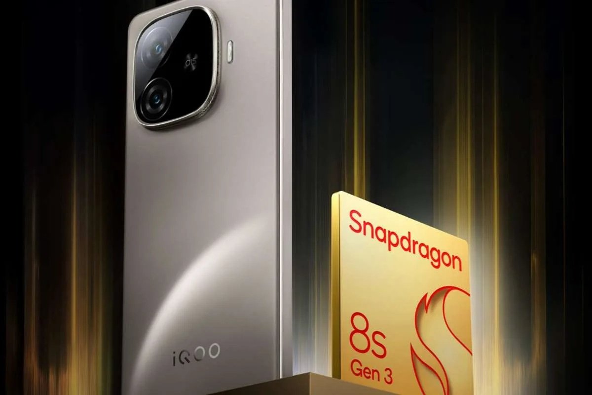 iQOO Neo 10R गेमिंग दीवानों के लिए आया दमदार स्मार्टफोन, जिसमें है पावरफुल परफॉर्मेंस का वादा