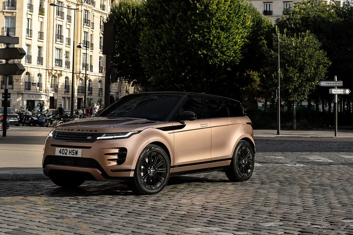 Range Rover Evoque: शाही सफर की शुरुआत यहीं से होती है