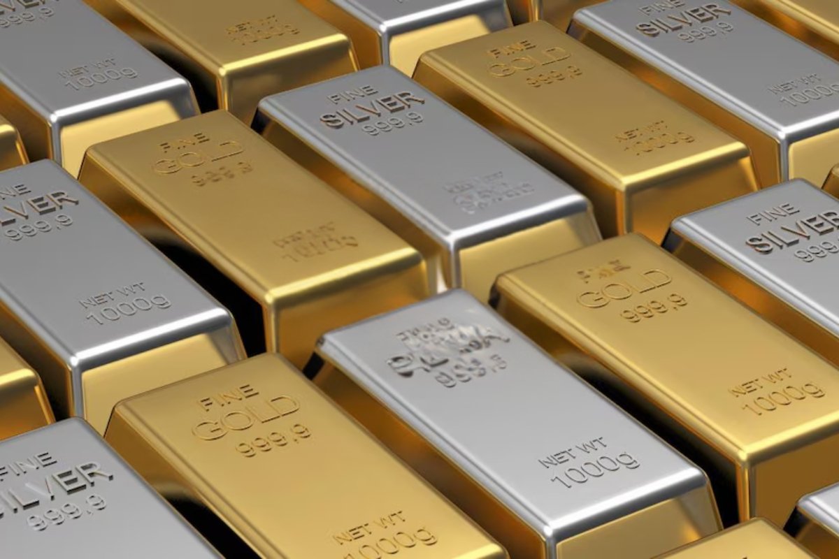 Gold Price Forecast डॉलर की चिंता और व्यापार तनाव के बीच सोना चमका, 3,250 डॉलर के करीब पहुंचा