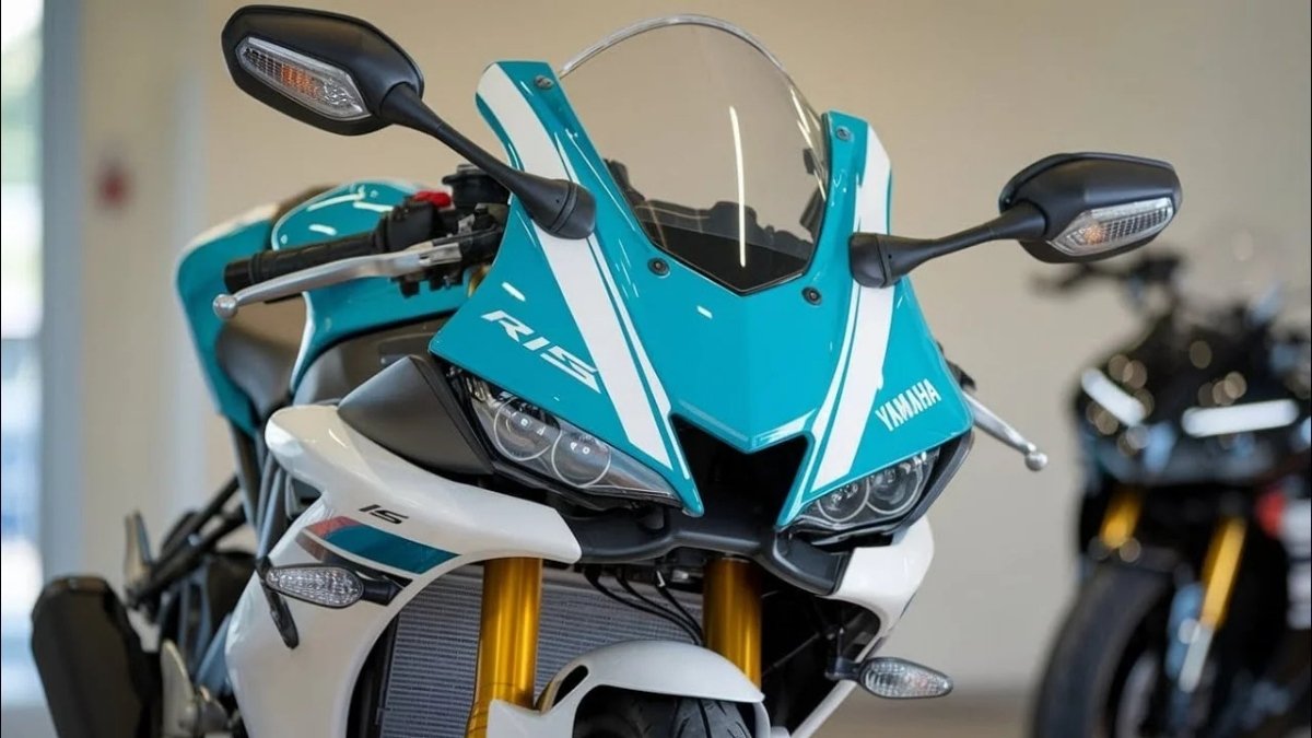1.96 लाख की Yamaha R15 V5: स्टाइलिश लुक और 140km/h की टॉप स्पीड के साथ लॉन्च